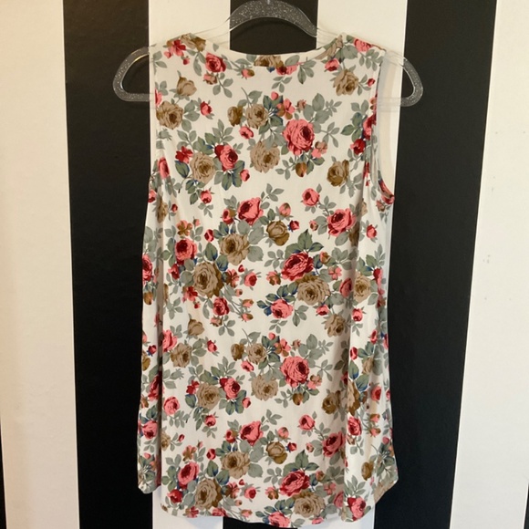 Agnes & Dora Top - Picture 3 of 4